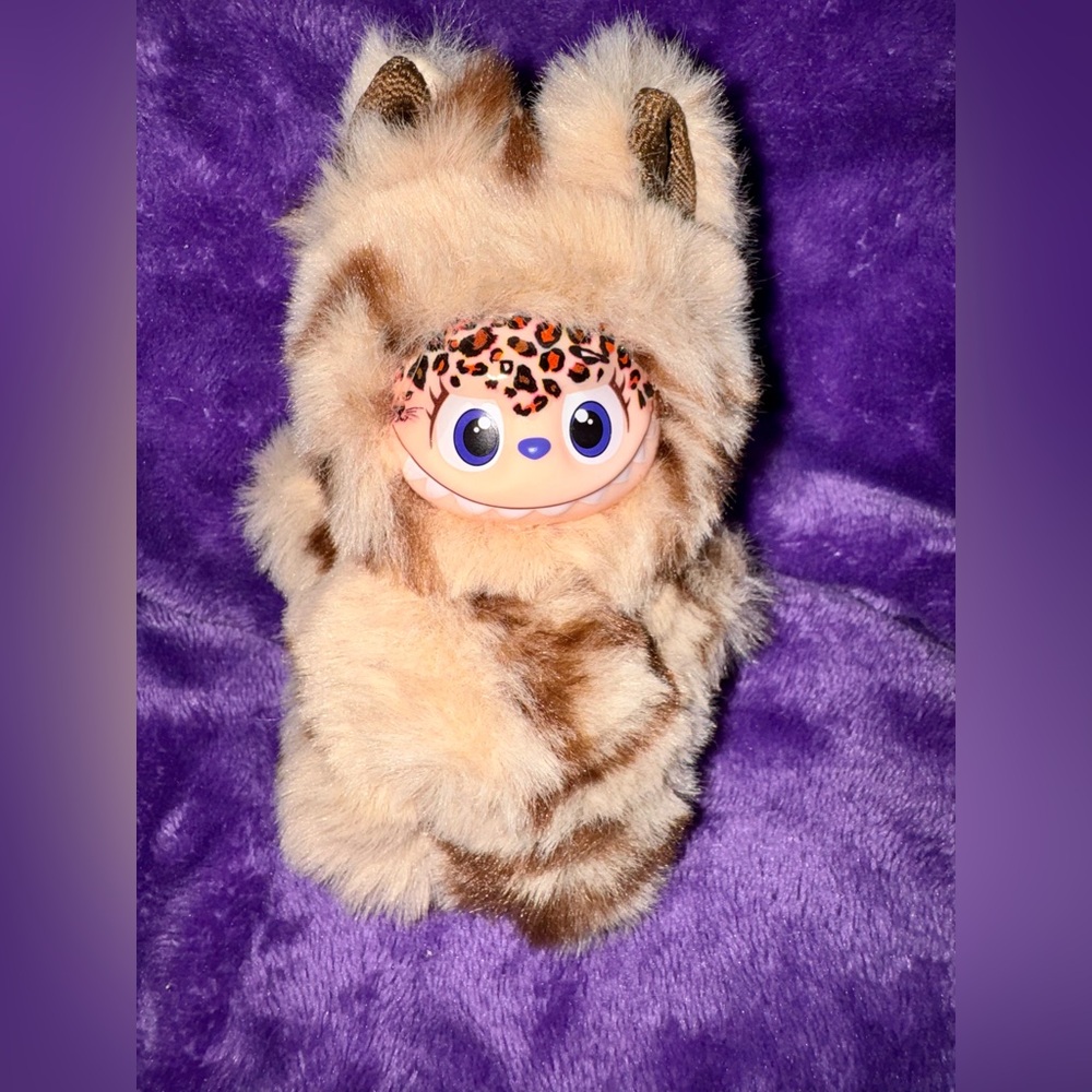 Custom mini labubu - Picture 5 of 5
